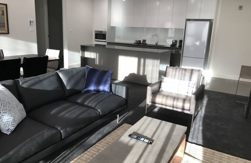 Kingston Hotel | Knightsbridge Canberra