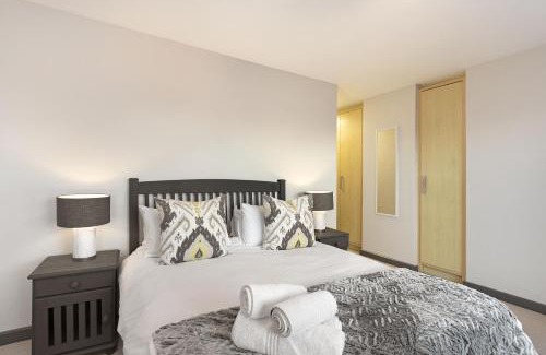 Century City Apartment | Knightsbridge E701
