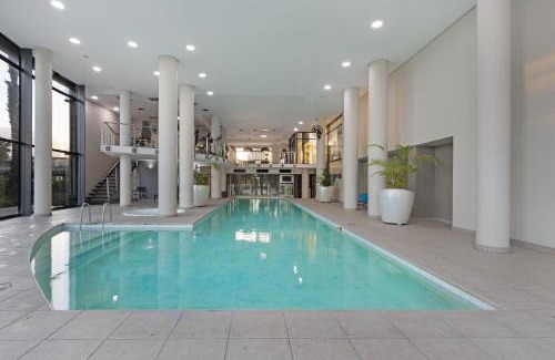 Century City Apartment | Knightsbridge E701