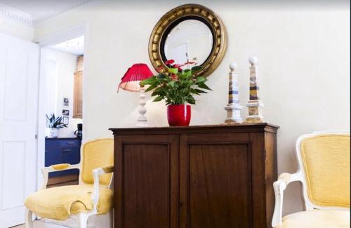 Brompton & Hans Town Apartment | KNIGHTSBRIDGE early AM check-in often possible -Next2 HARRODS 3 BEDROOMS-2Baths