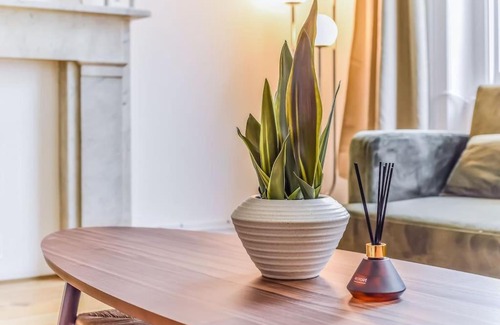 Brompton & Hans Town Apartment | Knightsbridge Stylish Two Bedroom Apartment