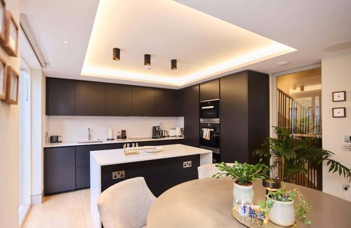 Knightsbridge House | Knightsbridge Wonder