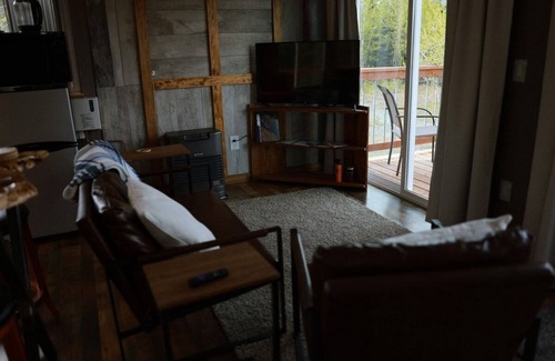 Knik River Apartment | Knik Wilderness Getaway