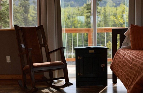 Knik River Apartment | Knik Wilderness Getaway