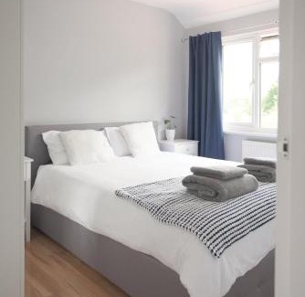Alexandra House | Knollmead House