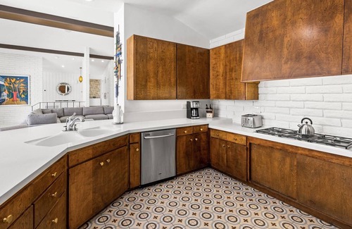Historic Tennis Club House | Knott's Landing - Beautiful Home in Historic Tennis Club