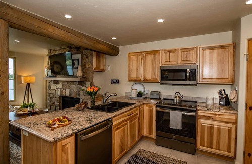 Pagosa Springs House | Knotty & Nice: Spectacular Lakefront Home. Hot Tub, Fireplace, Games, Paddleboards, Mins to Uptown!