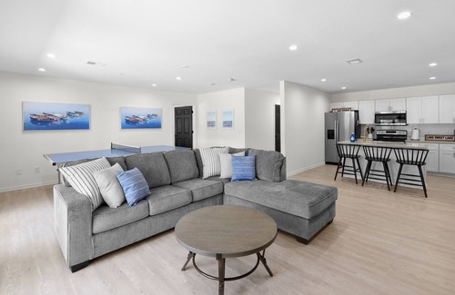 Lake Norman of Catawba House | Knotty Pines |Completely Renovated | Sleeps 20