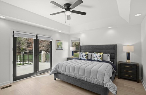 Lake Norman of Catawba House | Knotty Pines |Completely Renovated | Sleeps 20