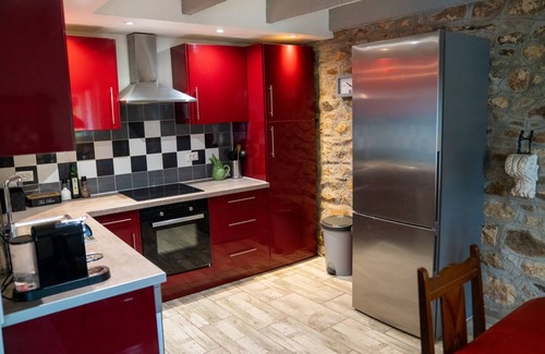 Carnoet Cottage | Knusse Cottage Voor 6 Vlakbij Vallée des Saints in het Groene Hart van Bretagne