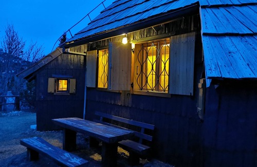 Kamnik Ski Chalet | Koča Kronca - Velika planina