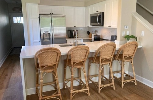 Kapolei Villa | Ko Olina Secluded Luxury: 3 Br, 2.5 Bath End Unit Townhome with Resort Amenities