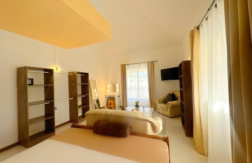 Riambel House | KOA Hotel