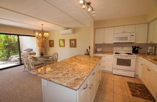 Kihei Condo | Koa Resort 1D- Special location- private and quiet- Air conditioning!