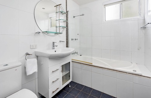 Lemon Tree Passage House | Koala House, private retreat