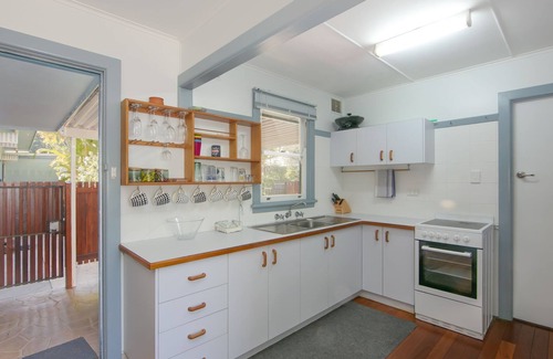 Iluka Apartment | Koala Lodge Cottage 5