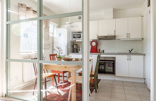 Laholm Apartment | Kockabygget: Charming holiday apartment on a rural farm outside Laholm | SE02059