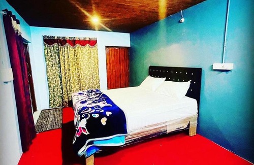 Kodaikanal Hotel | Kodai Poombarai Palace
