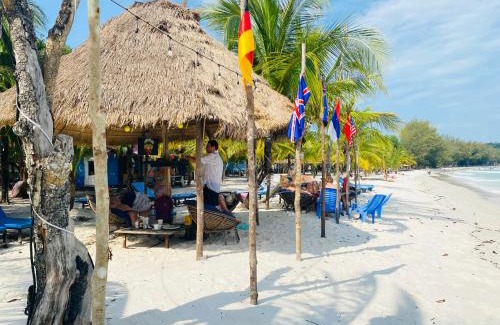 Koh Rong Hostel | Koh Rong Beach Hostel and Bungalows