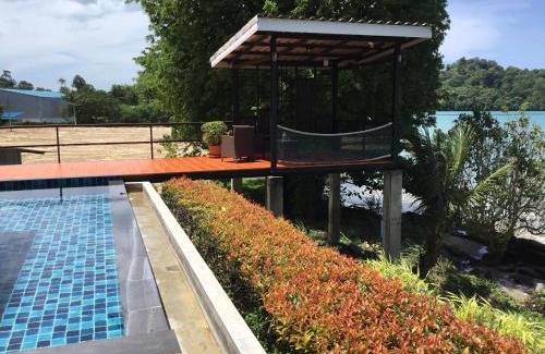 Siray Villa | Koh Sirey Beachfront Pool Villa - 2 Bedrooms House