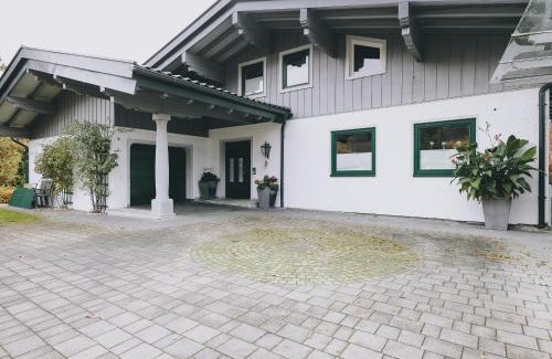 Bruck an der Grossglocknerstrasse House | Kohlis Alpine Home by we rent