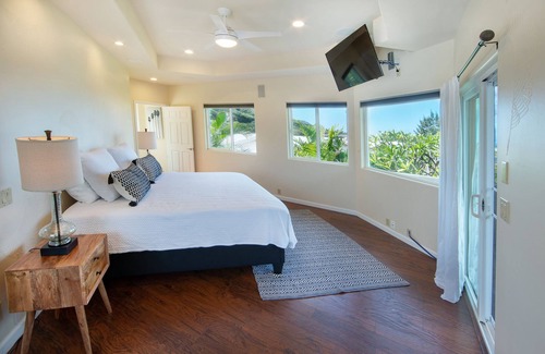Hawaii Kai House | Koko Head Casa - Hip Modern Home Close to Hanauma Bay and Koko Crater