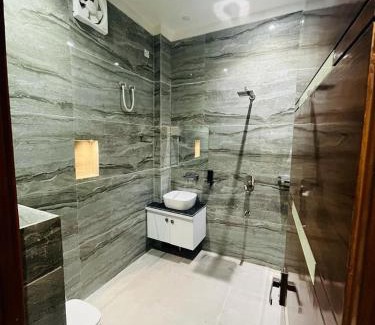 Saharanpur Hotel | KOKO Stay