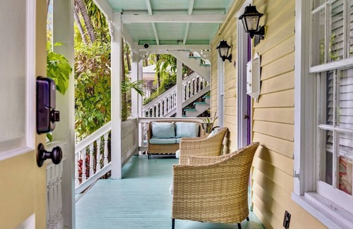 Historic Seaport Condo | *KOKOMO SUITE @ SEAPORT INN* Historic Charm & Community Pool + LAST KEY SERVIC