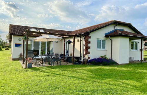 Sidmouth House | Kokopelli cottage near the Donkey sanctuary Sidmouth , modern and pet friendly.