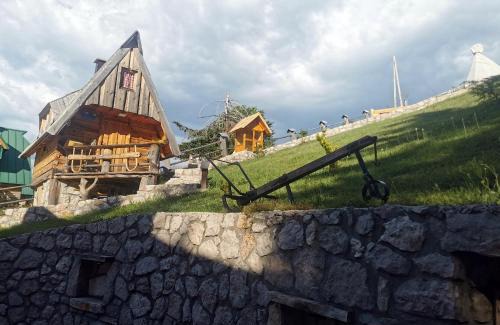 Pitomine Ski Chalet | Koliba