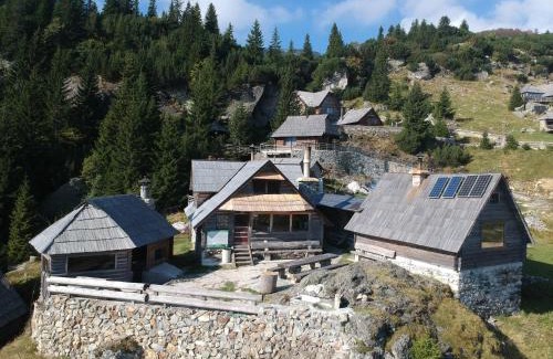 Sumece Cabin | Koliba - Prokoško jezero