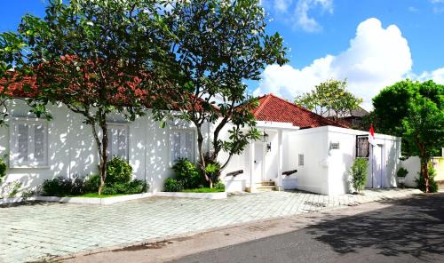 Sanur Kauh House | Kolonial House