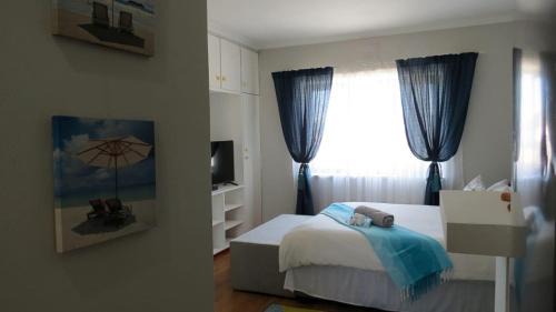 Bloubergstrand Cabin | Kombi Cove Blaauwberg