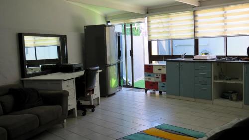 Bloubergstrand Cabin | Kombi Cove Family Studio