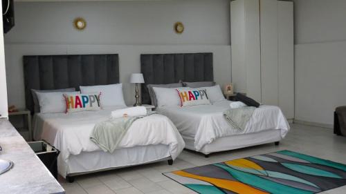 Bloubergstrand Cabin | Kombi Cove Family Studio