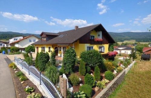 Gleissenberg Apartment | Komfortable Ferienwohnung Mit Garten Und Grill