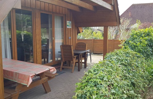 Norderteil House | Komfortables, Helles Holzhaus mit Überdachter Südwestterrasse