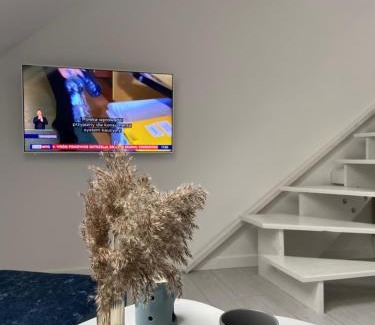 Barczewo Apartment | Komfortowe mieszkanie z antresolą i tarasem