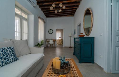 Apollonia House | Komis Mansion Exambela