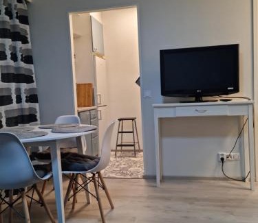 Pori Apartment | Kompakti yksiö numero 3 pienkerrostalossa