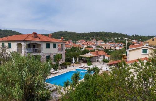 Vela Luka Apartment | Komun Apartments