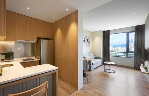 Bandar Tun Razak Hotel | Komune Living & Wellness in the Park