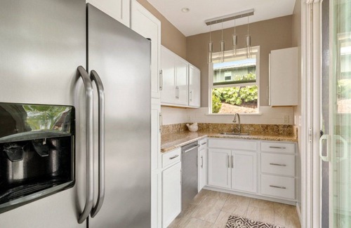 Kailua-Kona House | Kona Bubbles: Pristine Luxury 4 bedroom Home with Amazing Pool & Oceanviews!