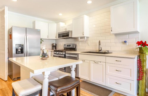 Historic Kailua Village Apartment | Kona Mansions 123