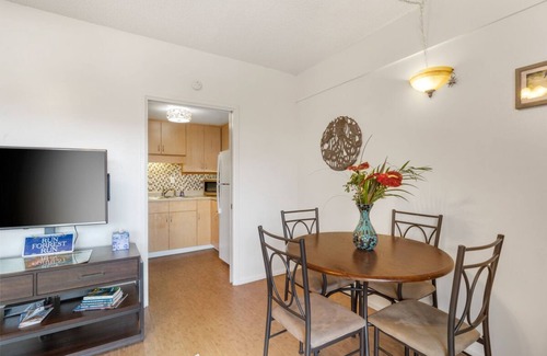 Historic Kailua Village Condo | Kona Plaza#217 Amazing Location. In Heart of Kona town. Ac & Elevators!