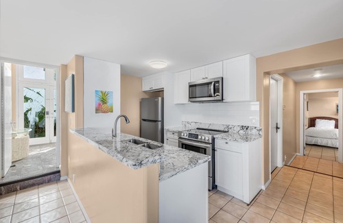 Kailua-Kona House | Kona Spectacular Ocean Front 5BR, 4BA Pool,Spa,AC