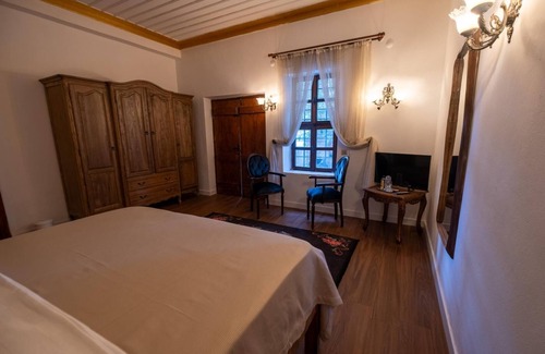Altinoluk Hotel | Konak 1927