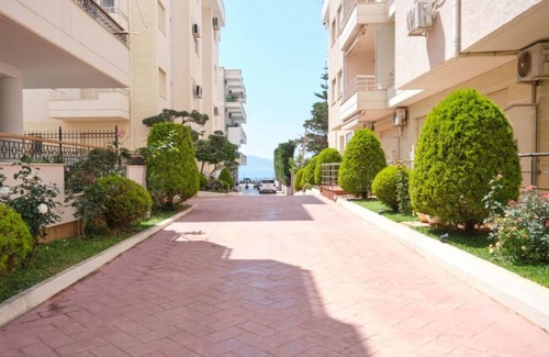 Orikum Condo | Kondo Stays - Melon Apartment 4