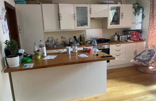 Loughton Apartment | Konesha