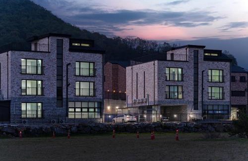 Gwangju House | Konjiam Ire Pension